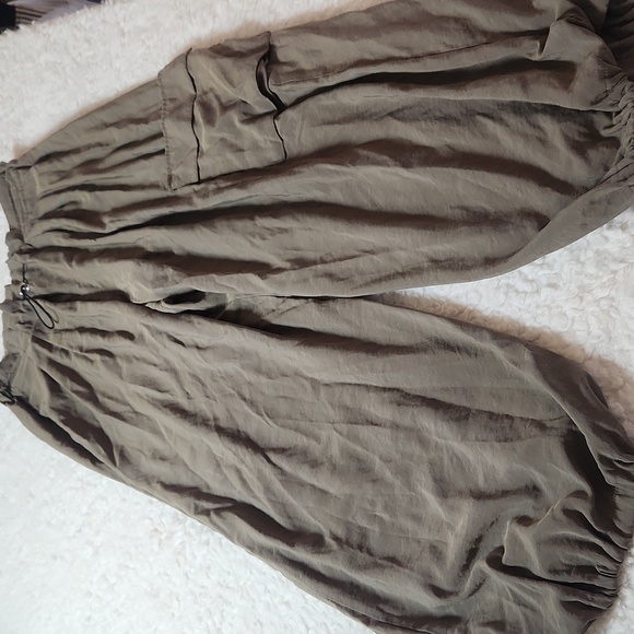 By Anthropologie Bungee Parachute Pant Sz M Green - Picture 9 of 16